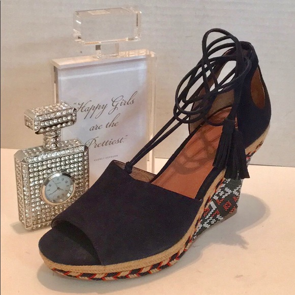 CABI ⭐️⭐️SOLD⭐️⭐️ISLA ESPADRILLE WEDGE NEW - Picture 2 of 8